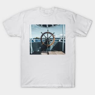 Captain of luxe T-Shirt